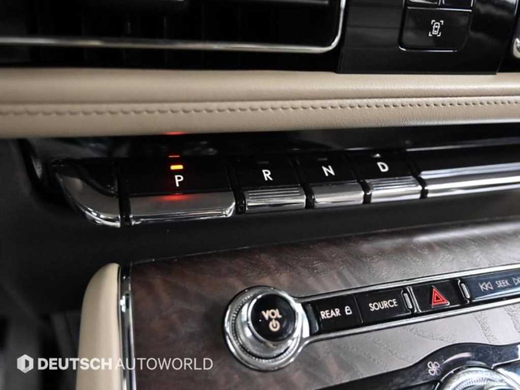 Lincoln Aviator — photo 09