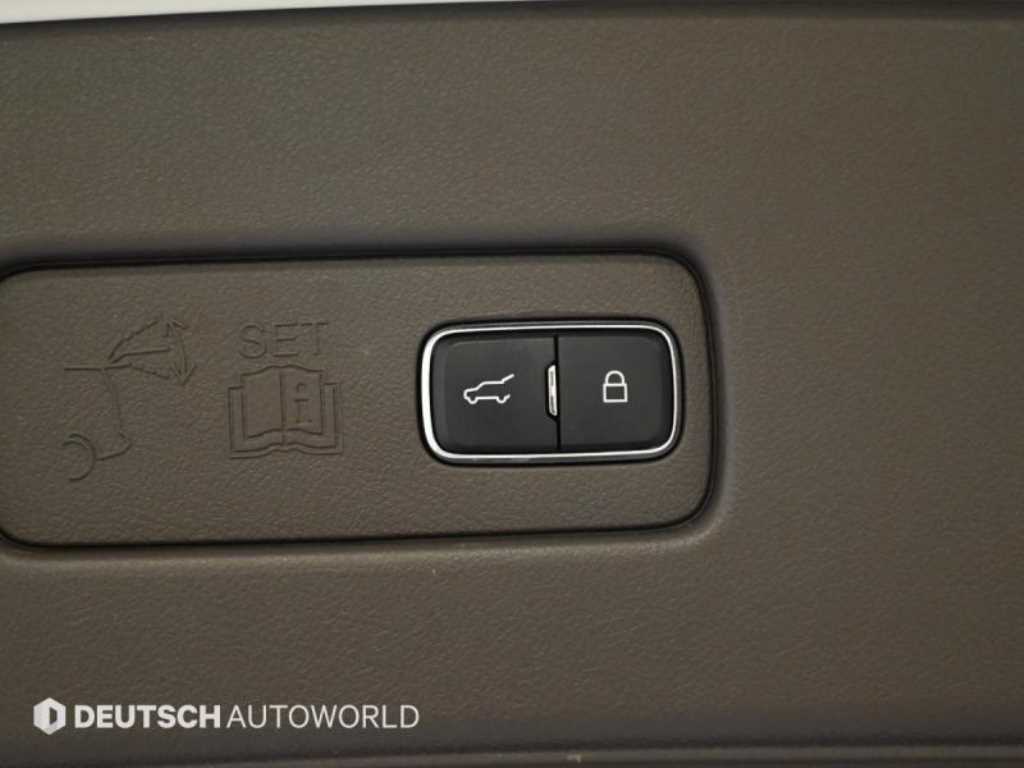 Lincoln Aviator — photo 20