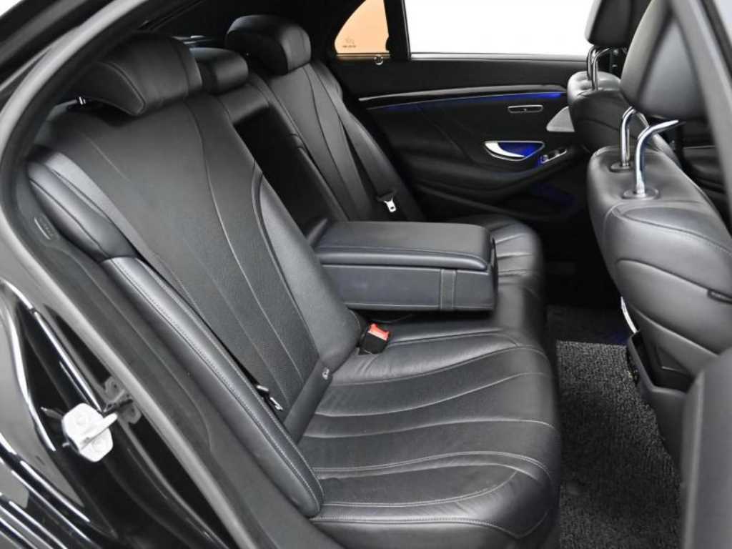 Mercedes-Benz S-Class — photo 12