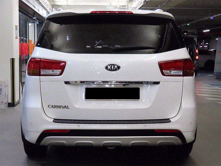 Kia Carnival — photo 05