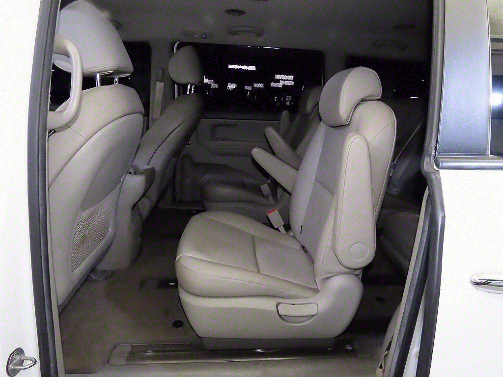 Kia Carnival — photo 07