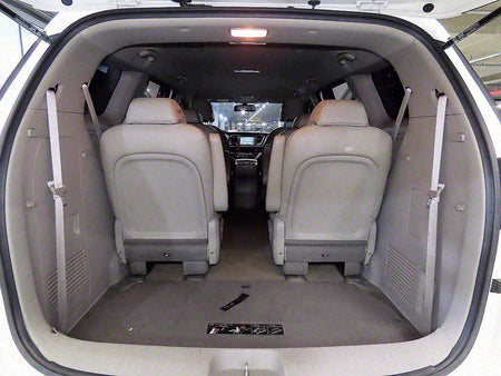 Kia Carnival — photo 17