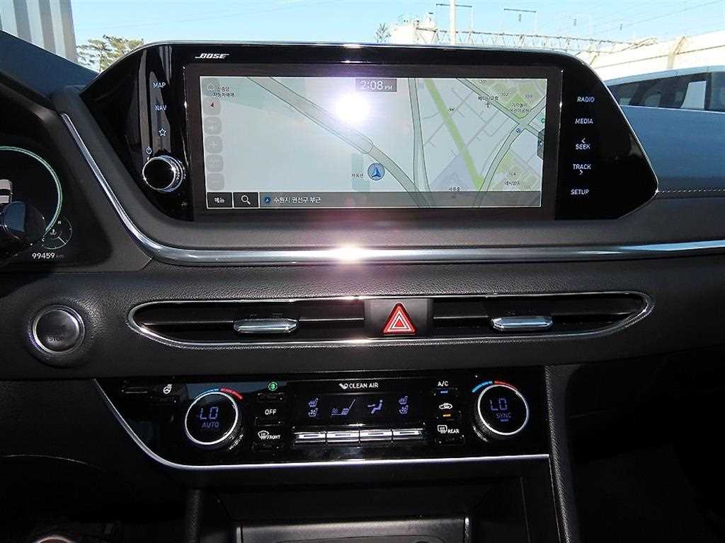 Hyundai Sonata — photo 14