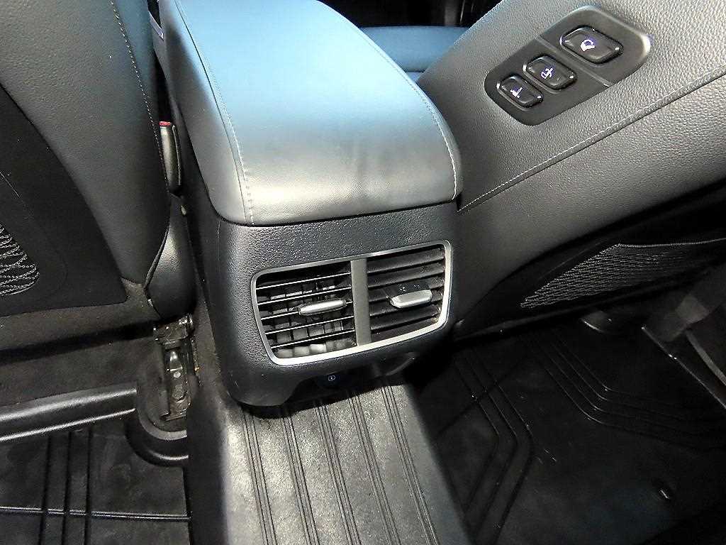 Hyundai Sonata — photo 18
