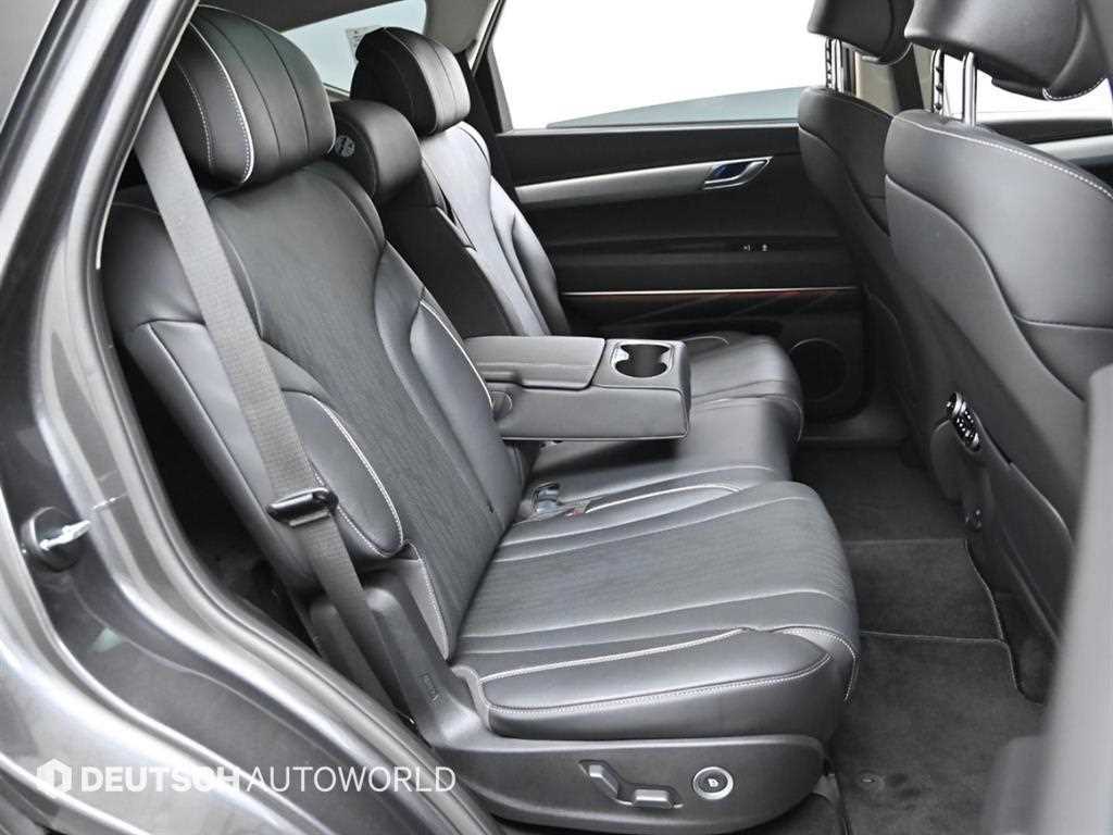 Genesis GV80 — photo 12