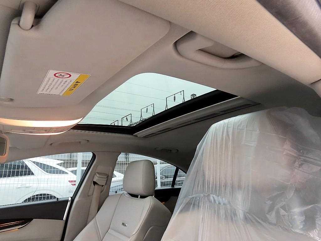 Mercedes-Benz CLS-Class — photo 17