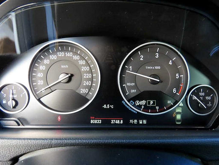 BMW 3-Series — photo 09
