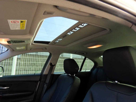 BMW 3-Series — photo 18