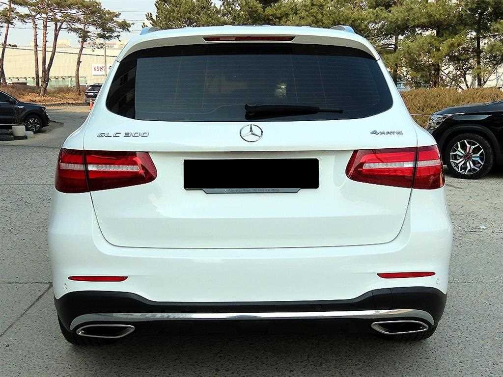 Mercedes-Benz GLC-Class — photo 04