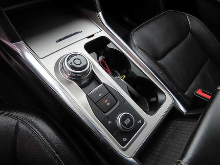 Ford Explorer — photo 10