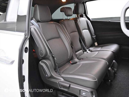 Honda Odyssey — photo 12