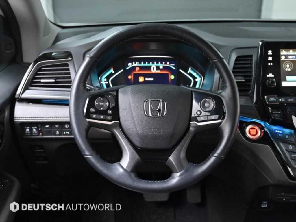 Honda Odyssey — photo 13