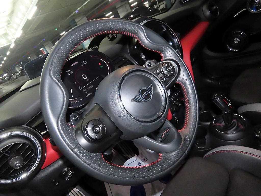 Mini Cooper — photo 08