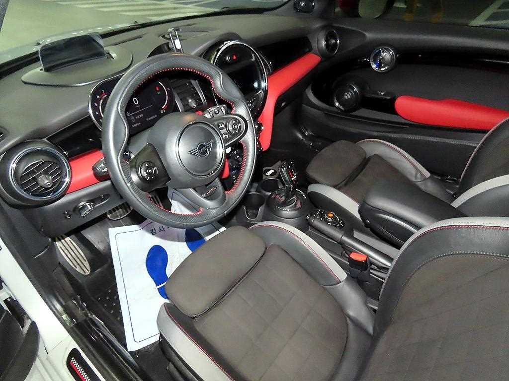 Mini Cooper — photo 10