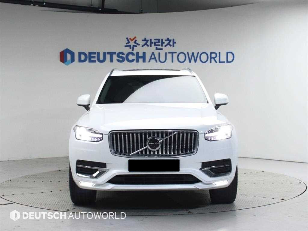 Volvo XC90 — photo 03