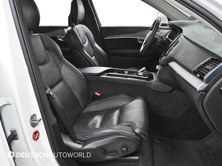 Volvo XC90 — photo 10