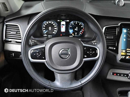 Volvo XC90 — photo 13