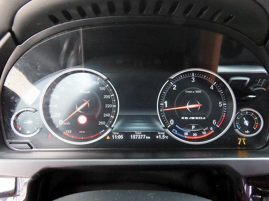 BMW X6 — photo 09