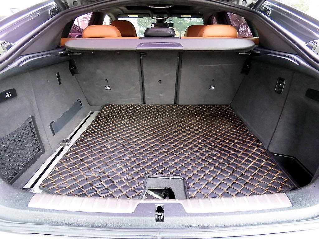 BMW X6 — photo 17
