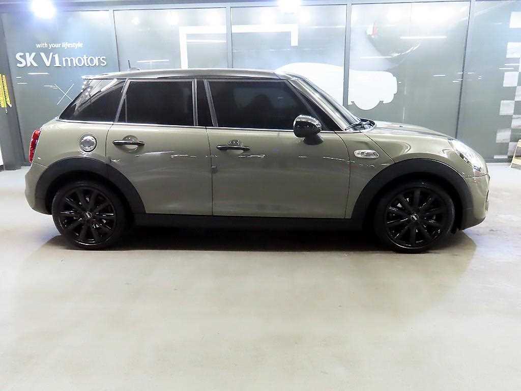 Mini Cooper — photo 03