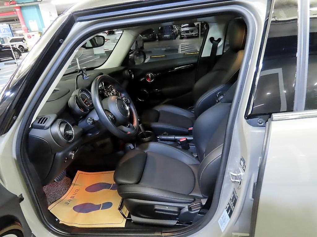 Mini Cooper — photo 06