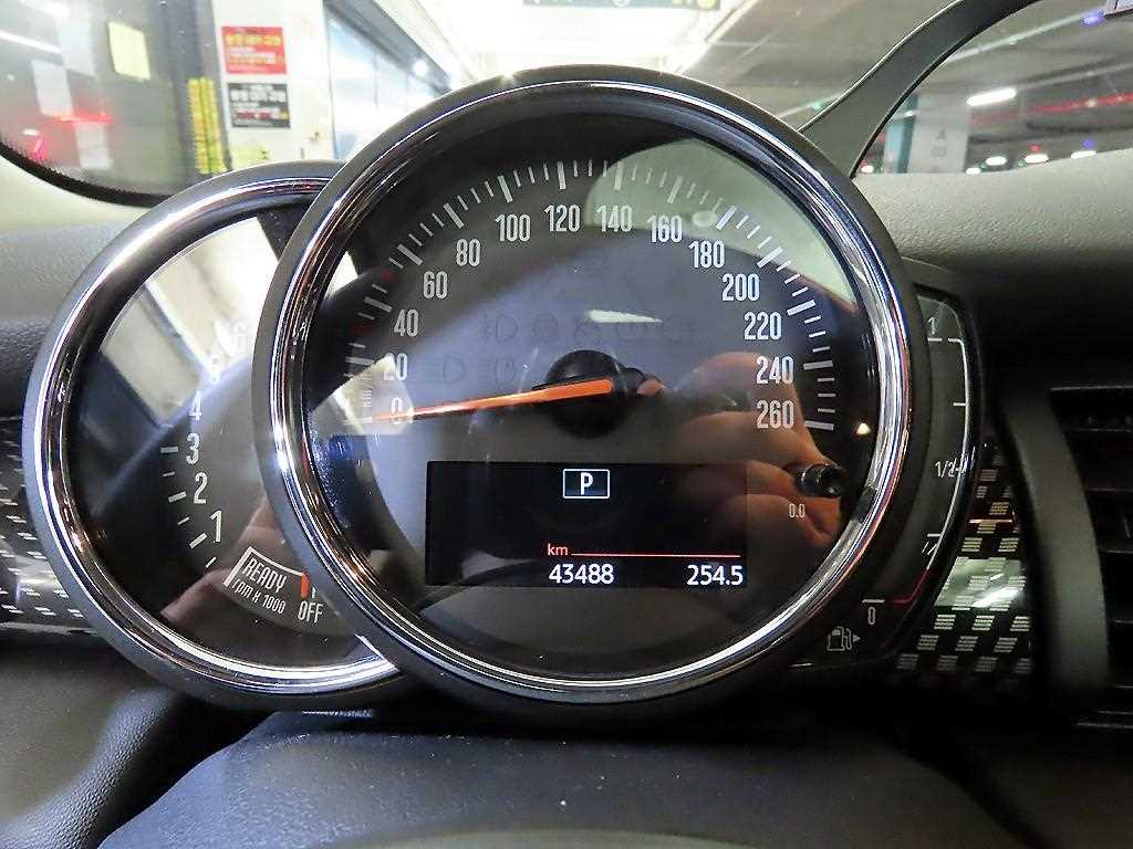 Mini Cooper — photo 09