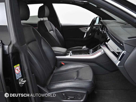 Audi Q8 — photo 13