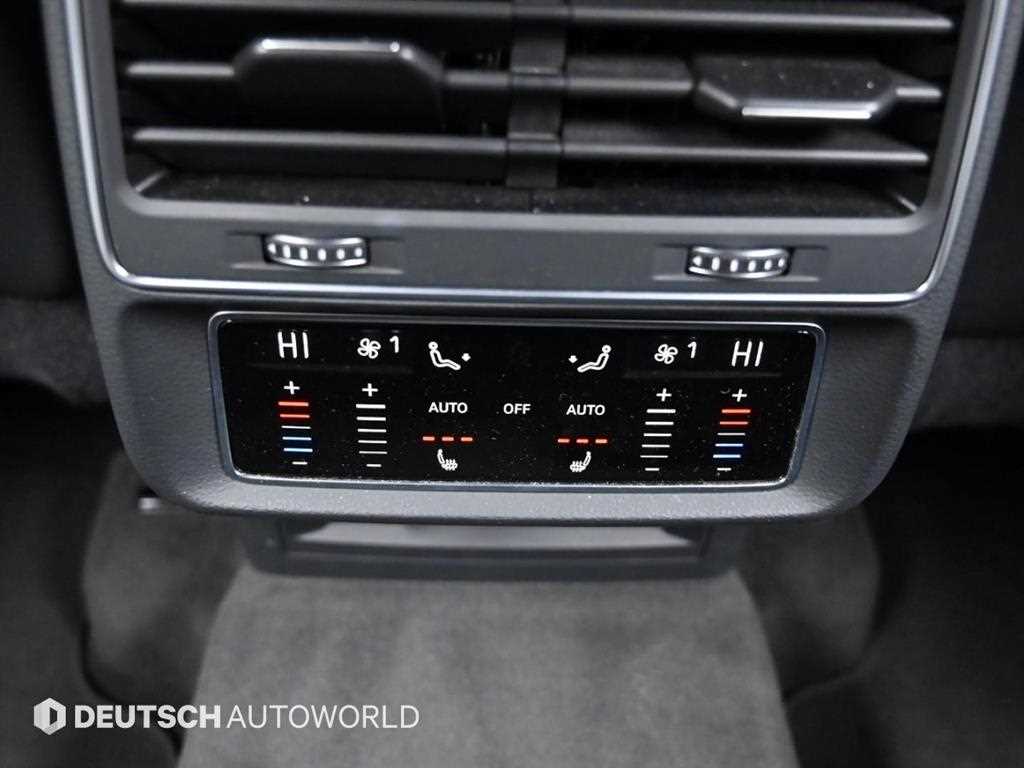 Audi Q8 — photo 14