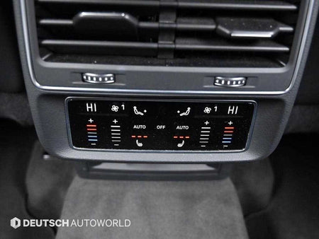 Audi Q8 — photo 14