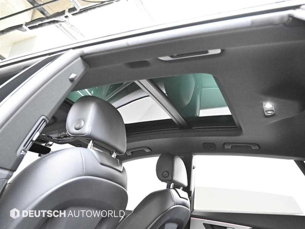 Audi Q8 — photo 18