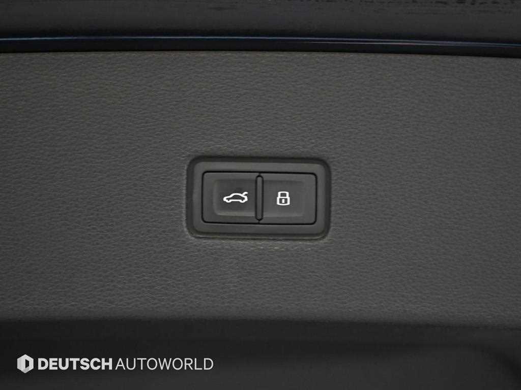 Audi Q8 — photo 19