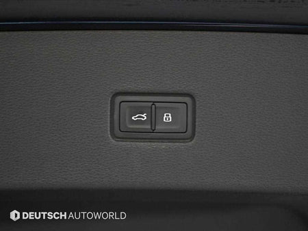 Audi Q8 — photo 19