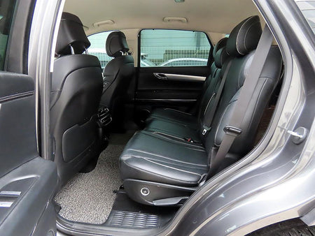Genesis GV80 — photo 06