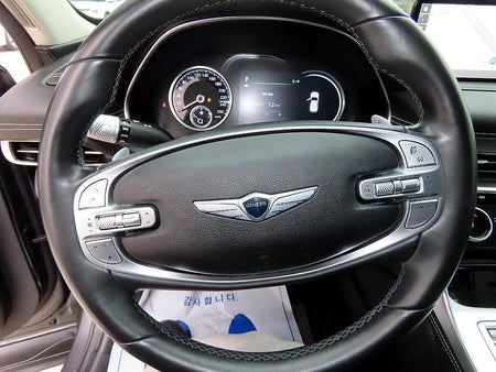 Genesis GV80 — photo 08