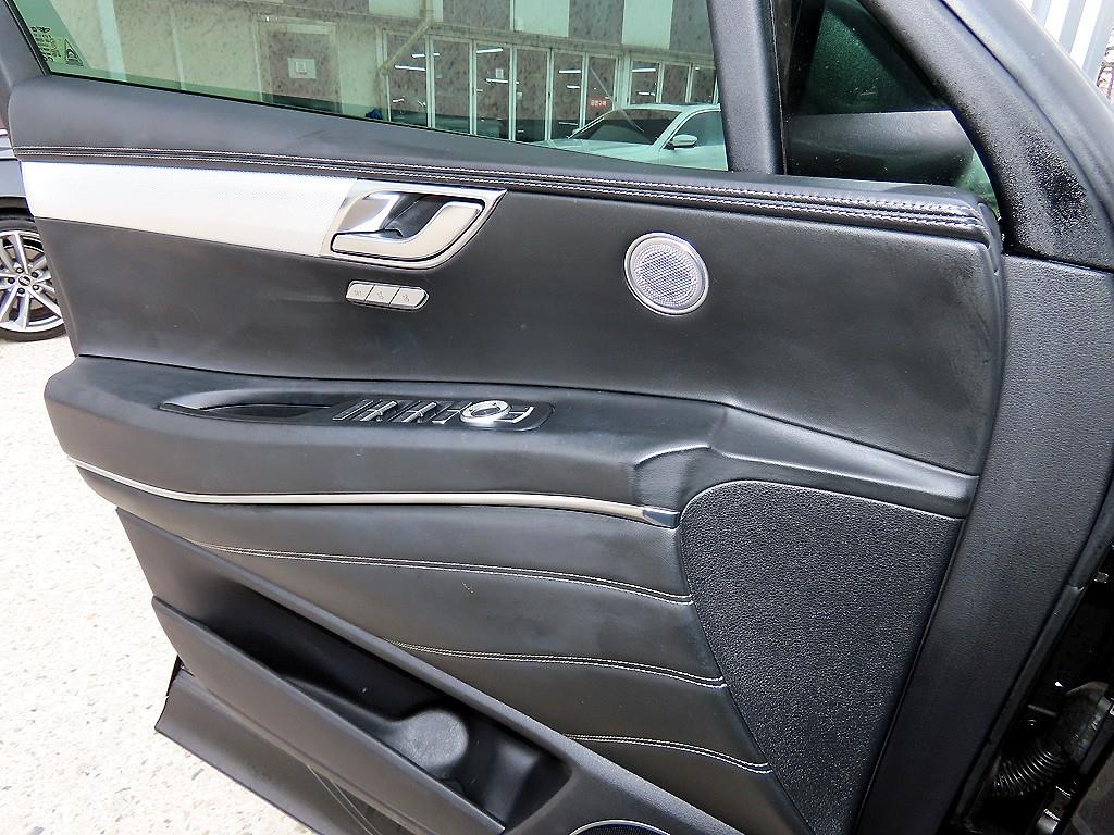 Genesis GV80 — photo 12