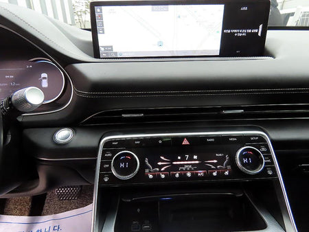 Genesis GV80 — photo 14
