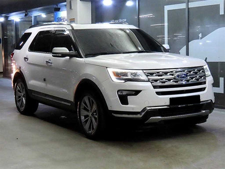 Ford Explorer — photo 01