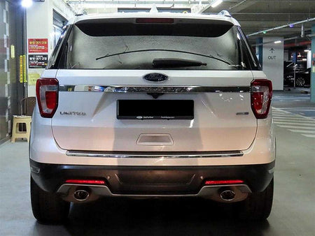 Ford Explorer — photo 05