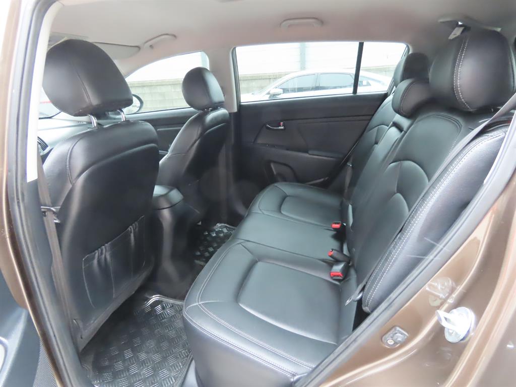 Kia Sportage — photo 09