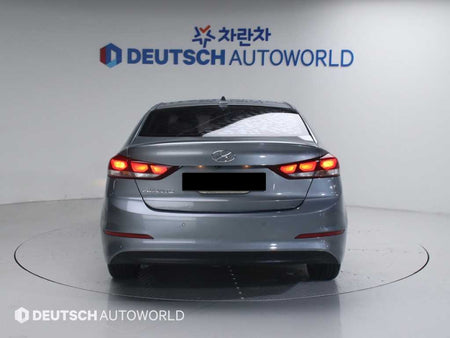 Hyundai Avante — photo 04