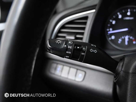 Hyundai Avante — photo 16