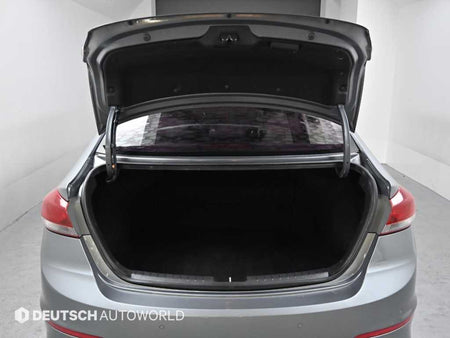 Hyundai Avante — photo 20