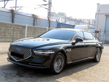 Genesis G90 — photo 01