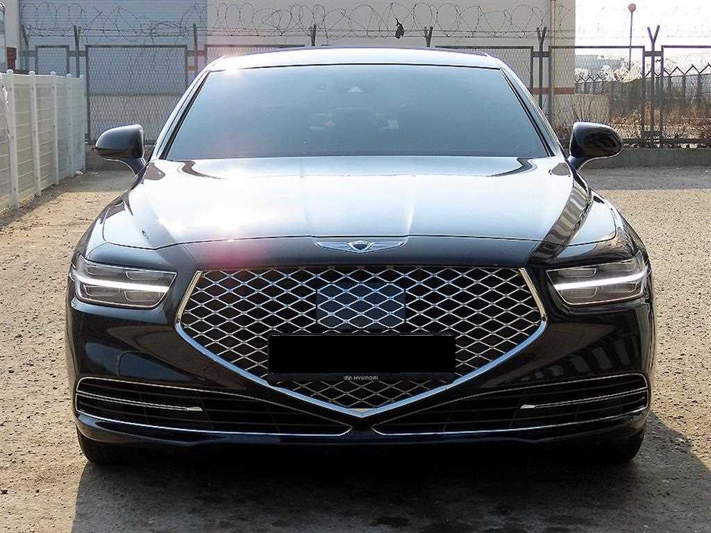 Genesis G90 — photo 02
