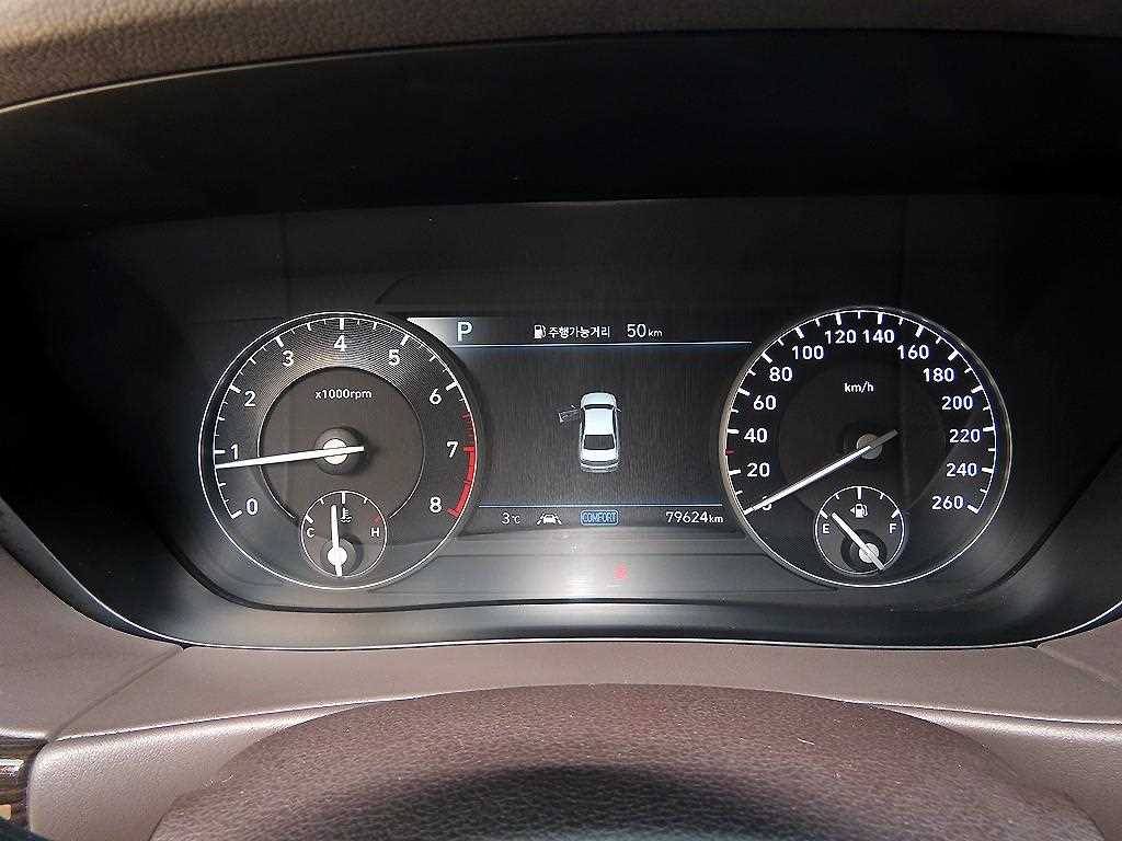 Genesis G90 — photo 09