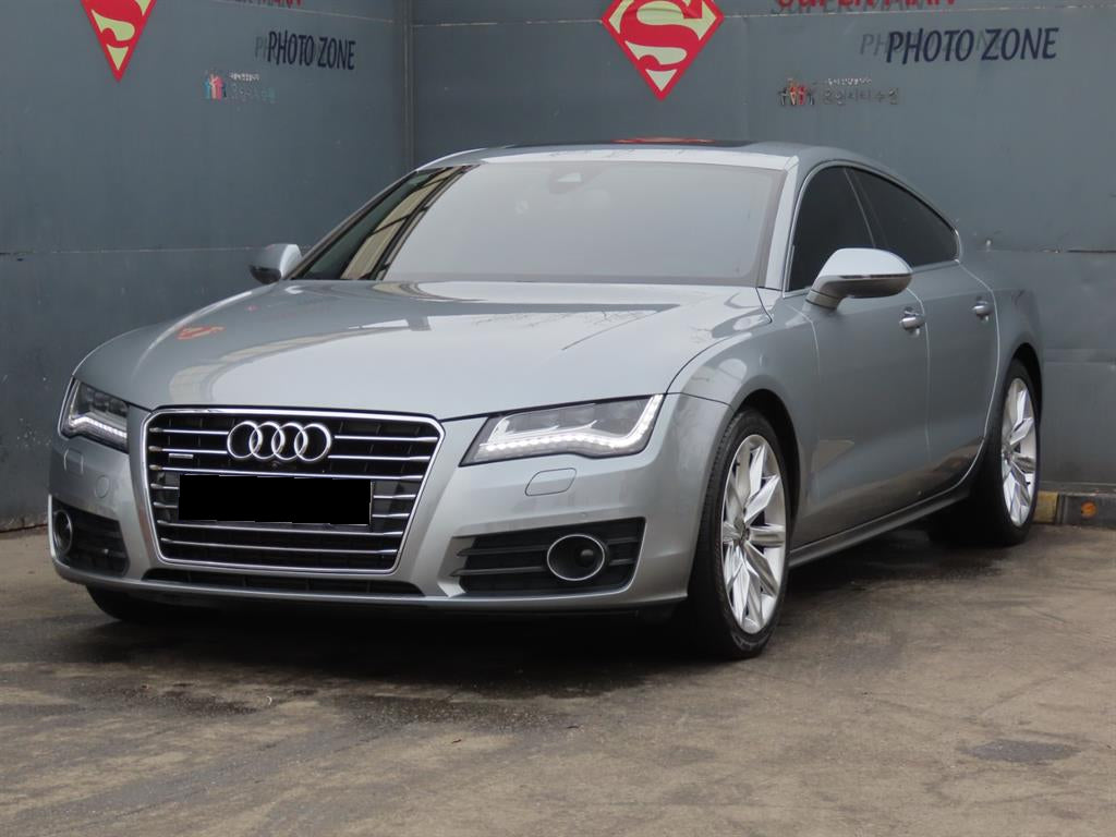 Audi A7 — photo 01