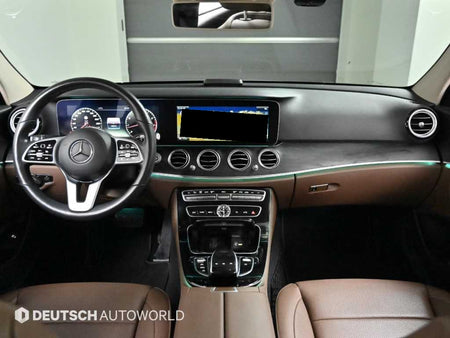 Mercedes-Benz E-Class — photo 07