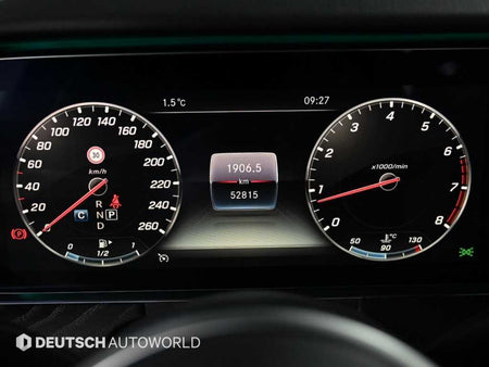 Mercedes-Benz E-Class — photo 08