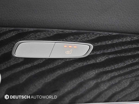 Mercedes-Benz E-Class — photo 16