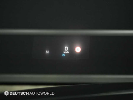 Mercedes-Benz E-Class — photo 18